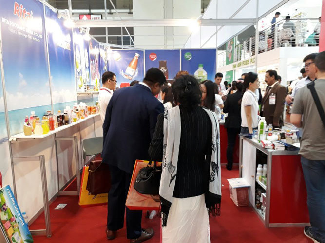 Rita_exhibition_Thaifex.07 .jpg